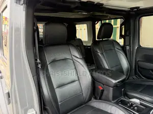 Jeep Wrangler Sport 4x4 2020 Gray