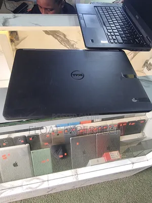 Laptop Dell Latitude 12 E7270 8GB Intel Core i5 SSD 256GB