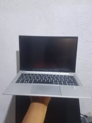 Laptop HP EliteBook 830 G7 8GB Intel Core i5 SSD 256GB