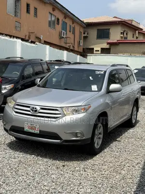 Toyota Highlander 2012 Silver