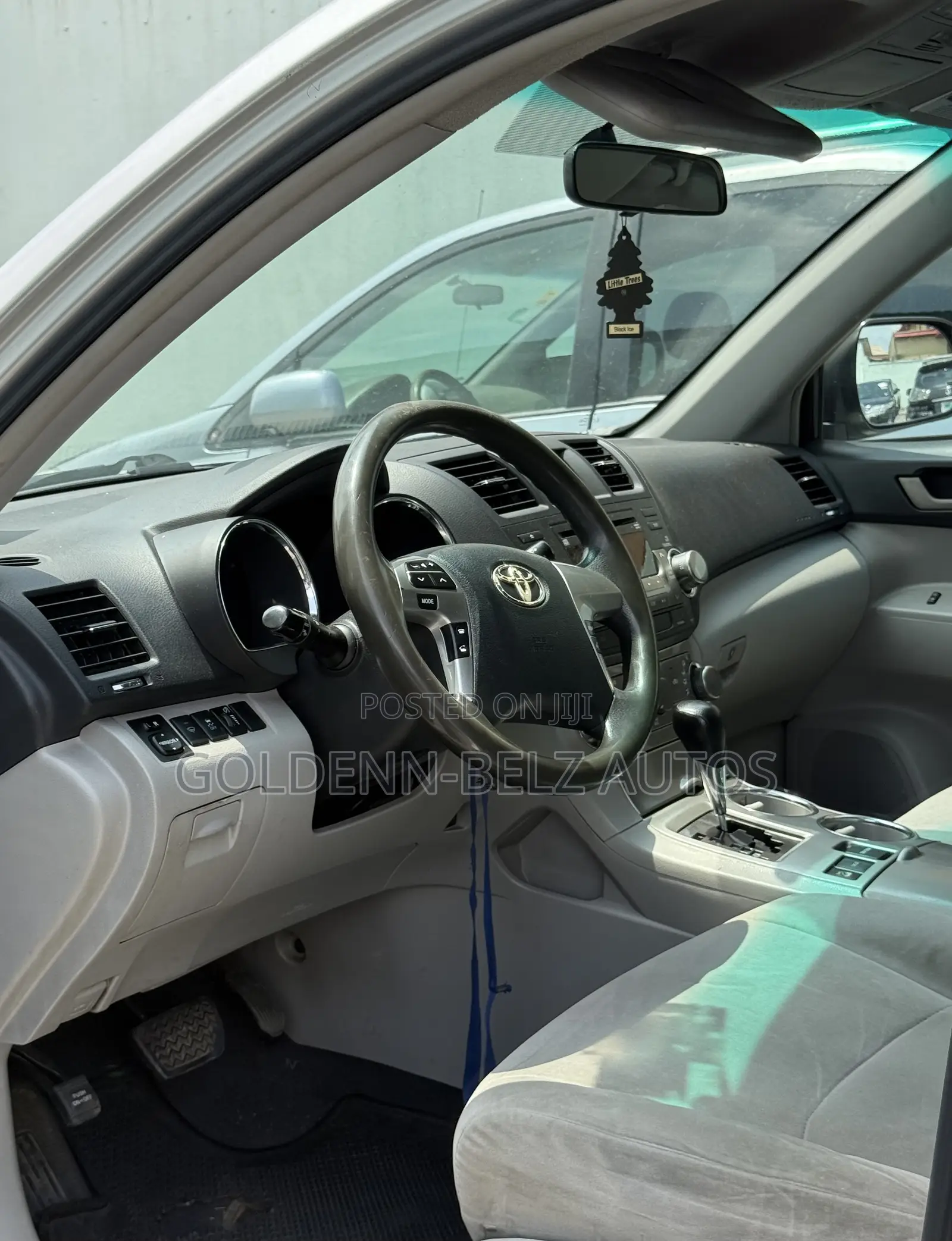 Toyota Highlander 2012 Silver