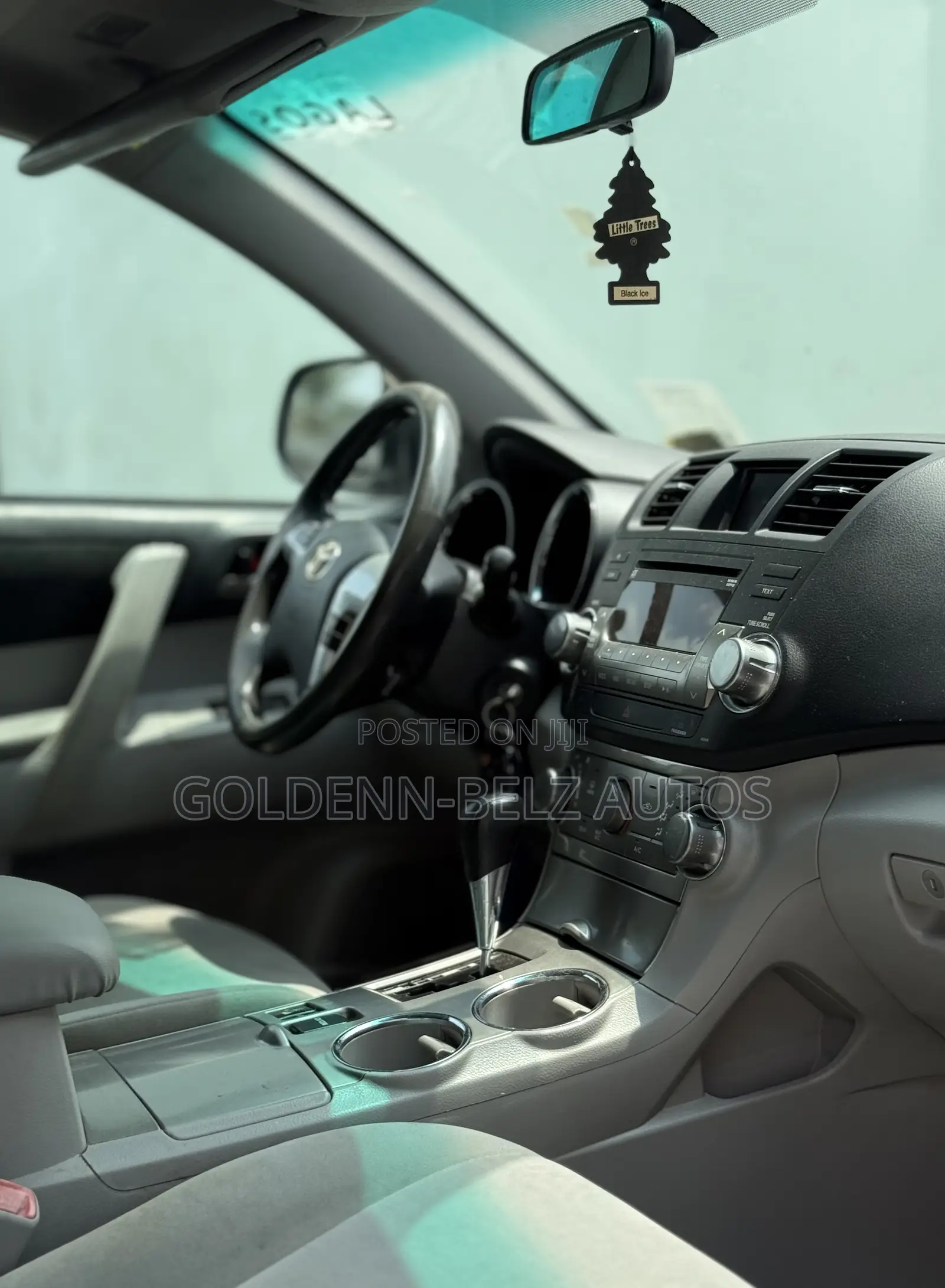 Toyota Highlander 2012 Silver