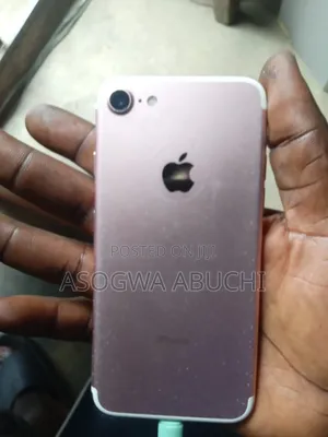 Apple iPhone 7 128 GB Gold