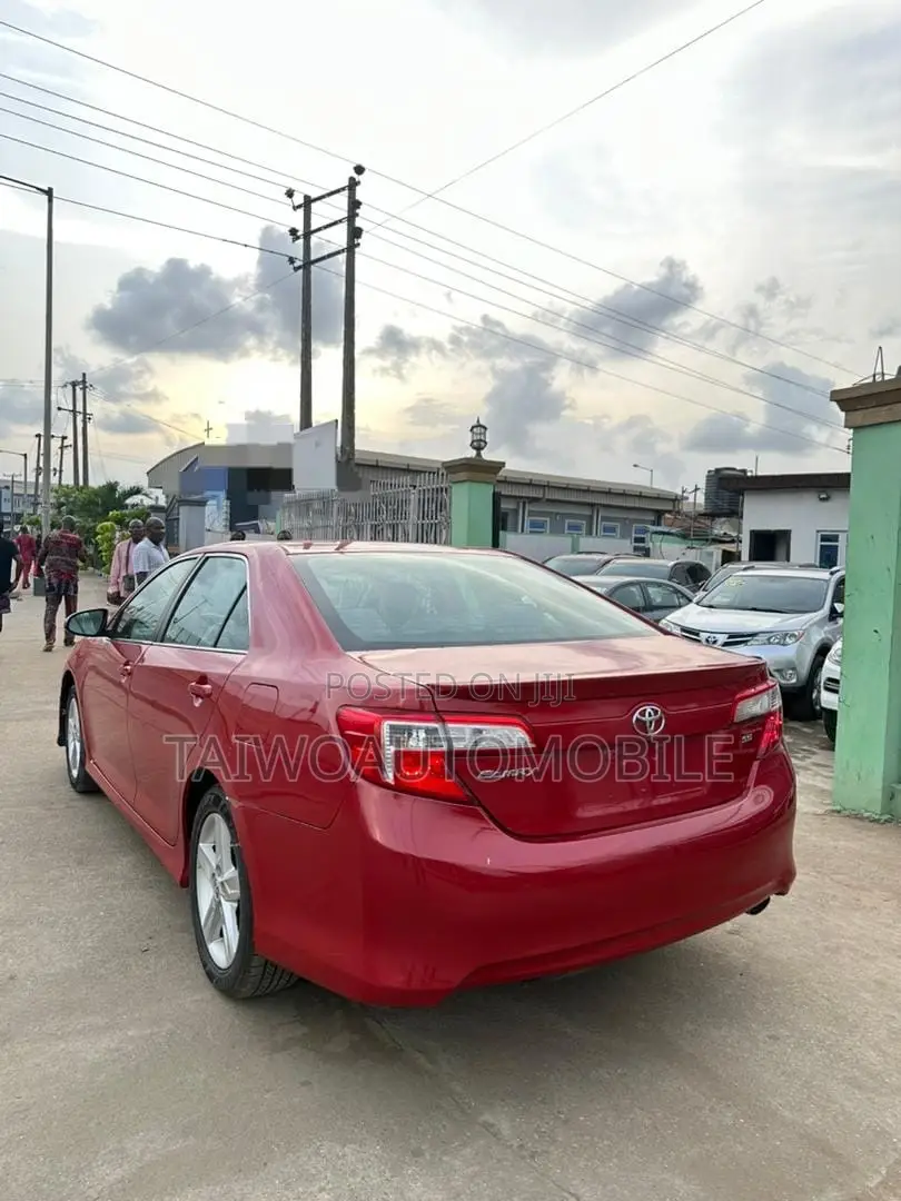 Toyota Camry 2013 Red