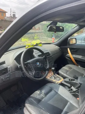 BMW 3 Series 320i RWD 2004 Gray
