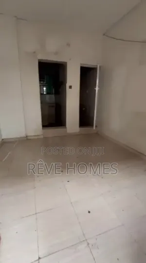 Studio Apartment in Folagoro, Shomolu / Shomolu for rent