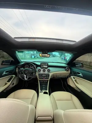 Mercedes-Benz GLA 250 2015 Black