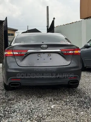 Toyota Avalon XLE Premium 4dr Sedan (3.5L 6cyl 6A) 2014 Gray