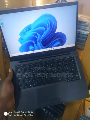 Laptop Dell Latitude 7300 8GB Intel Core i5 SSD 256GB