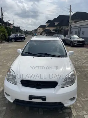 Toyota Matrix 2006 White