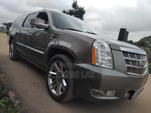 Cadillac Escalade 2012 Gold