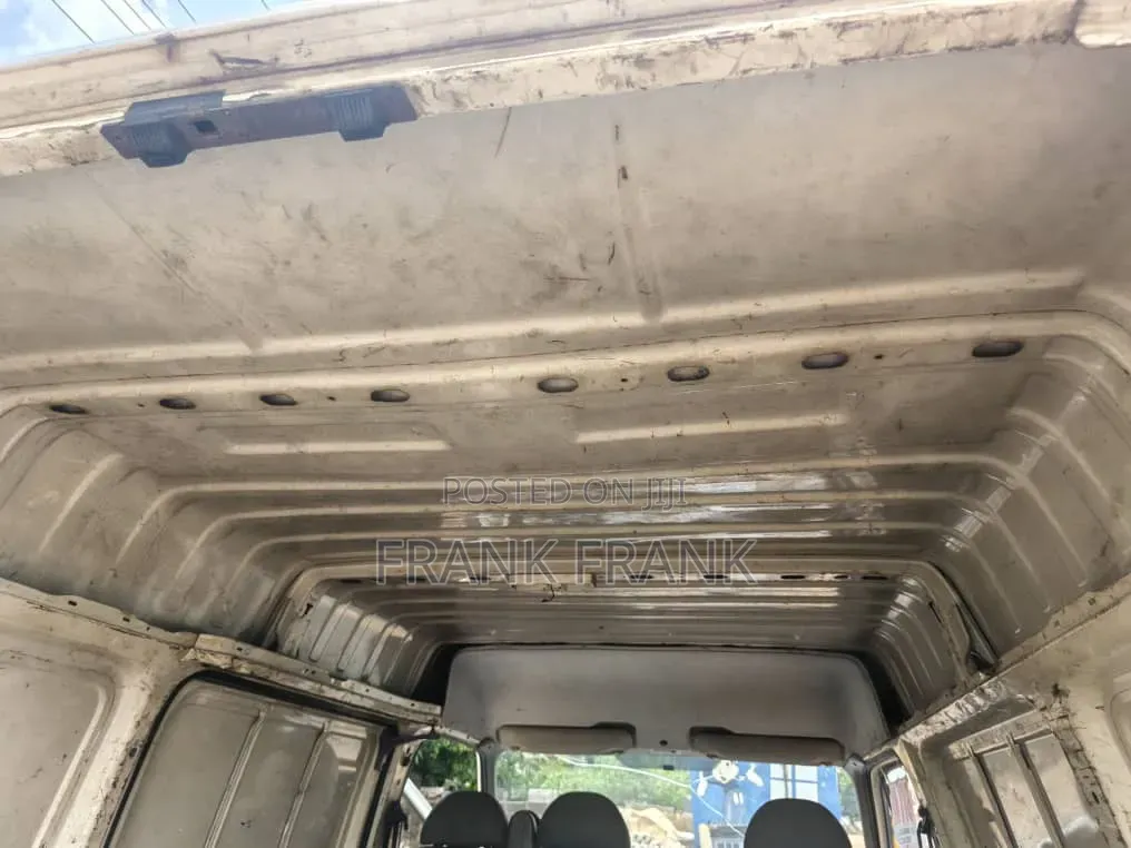 Ford Transit 2000 White