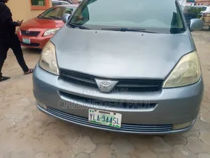 Toyota Sienna XLE Limited 2005 Gray