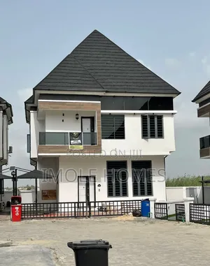 Furnished 4bdrm Duplex in Chevron for sale