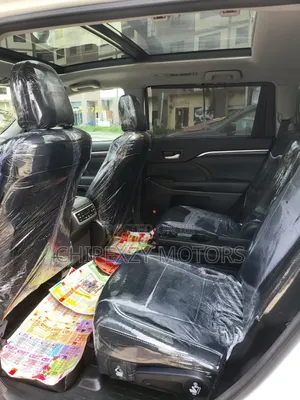 Toyota Highlander Limited Platinum 4dr SUV (3.5L 6cyl 6A) 2015 White