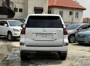 Lexus GX 460 Base 2013 White