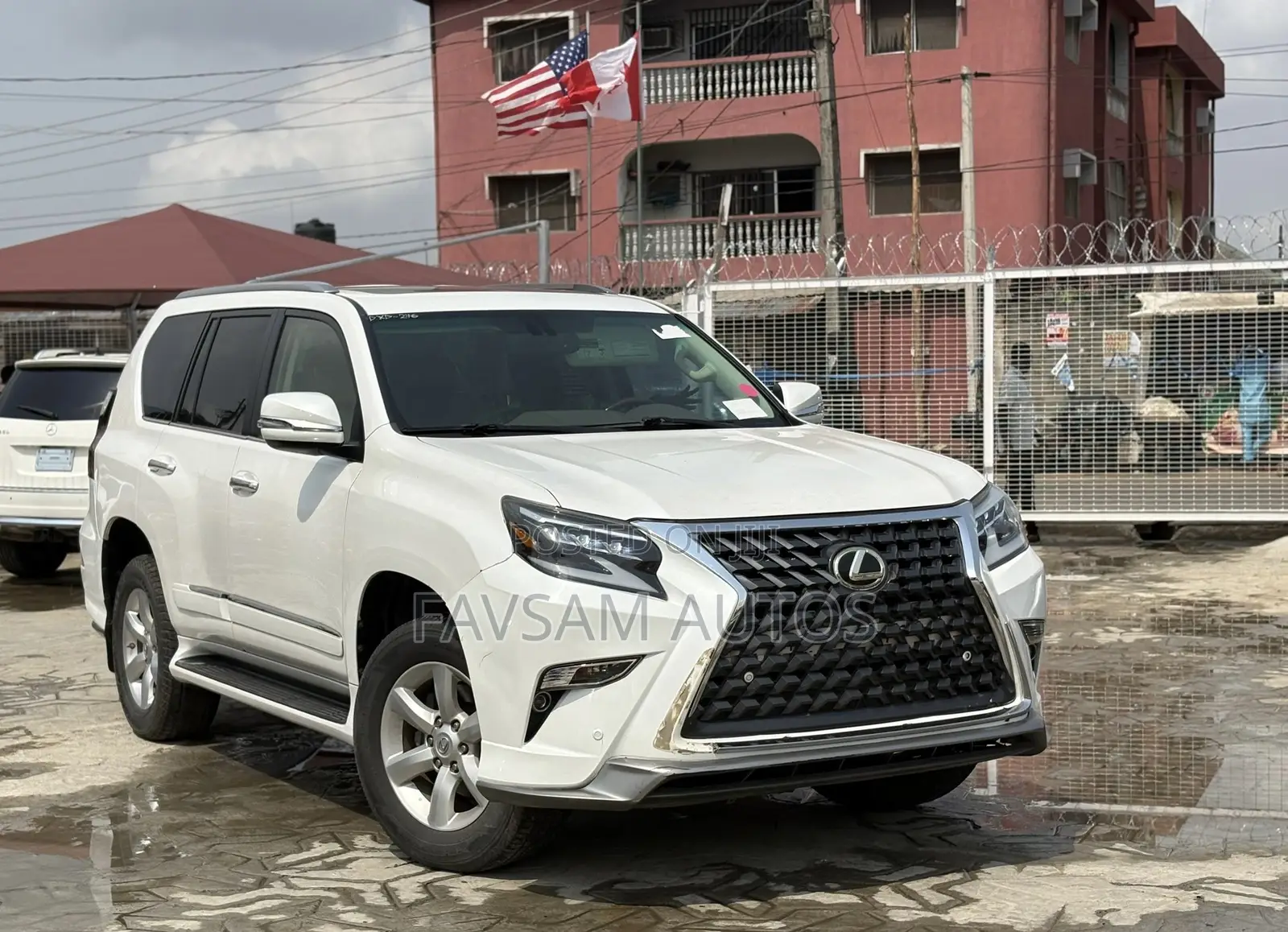 Lexus GX 460 Base 2013 White