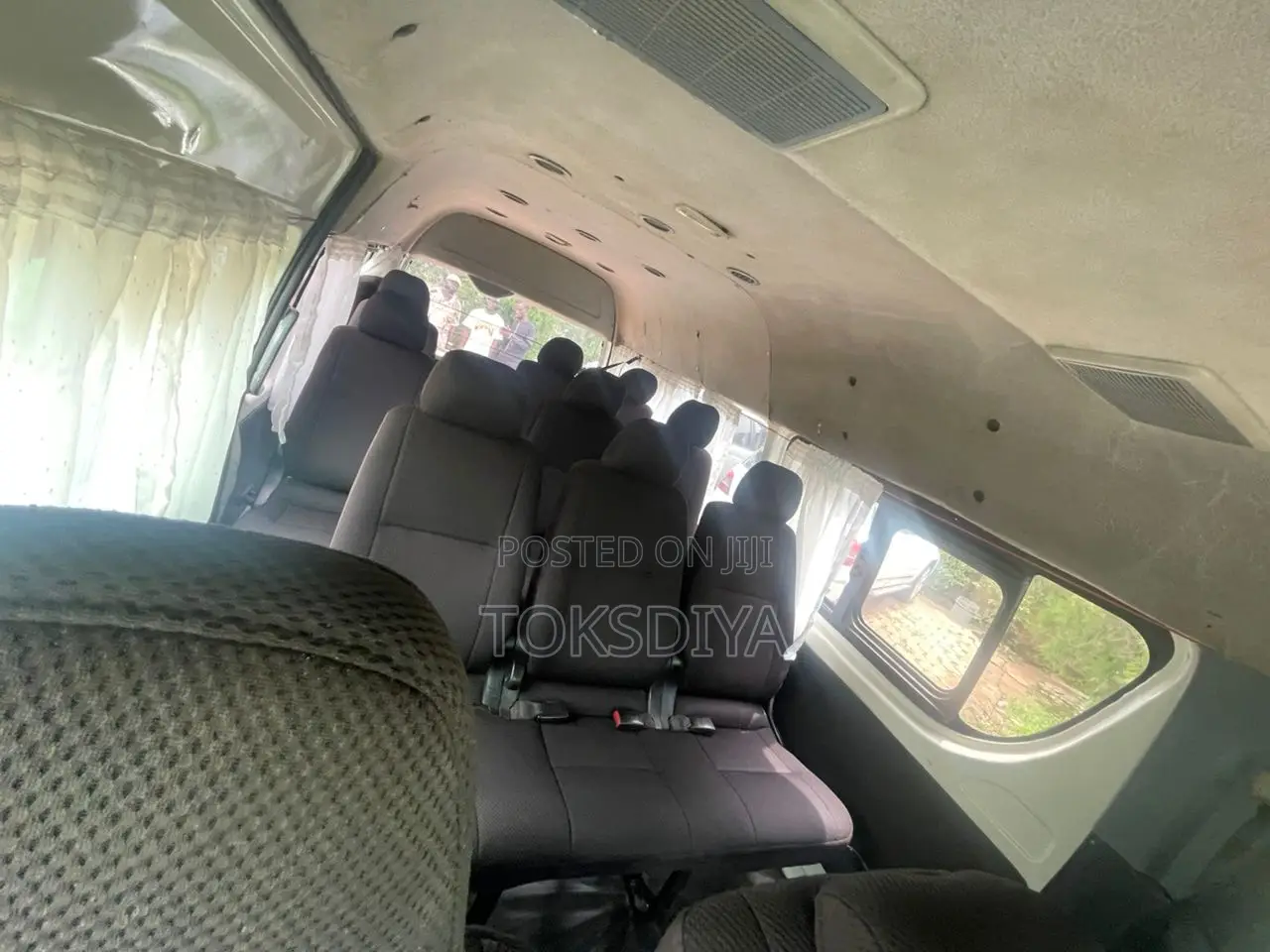 Toyota HiAce 2010 White