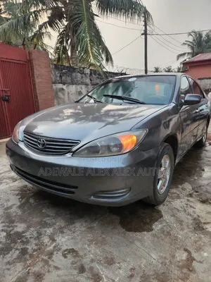 Toyota Camry 2004 Gray
