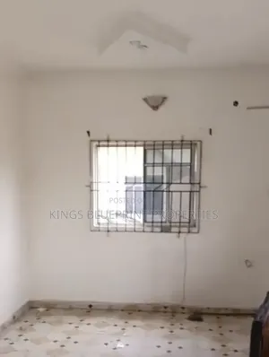 2bdrm Block of Flats in Nigercat, Warri for rent