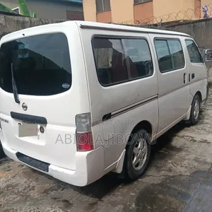 Nissan Caravan (Urvan) 2005 White