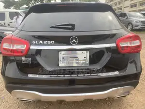 Mercedes-Benz GLA 250 2018 Black