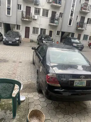 Toyota Camry LE 4dr Sedan (2.4L 4cyl 5A) 2005 Black
