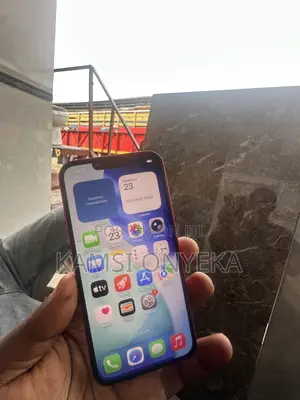 Apple iPhone 13 128 GB Red