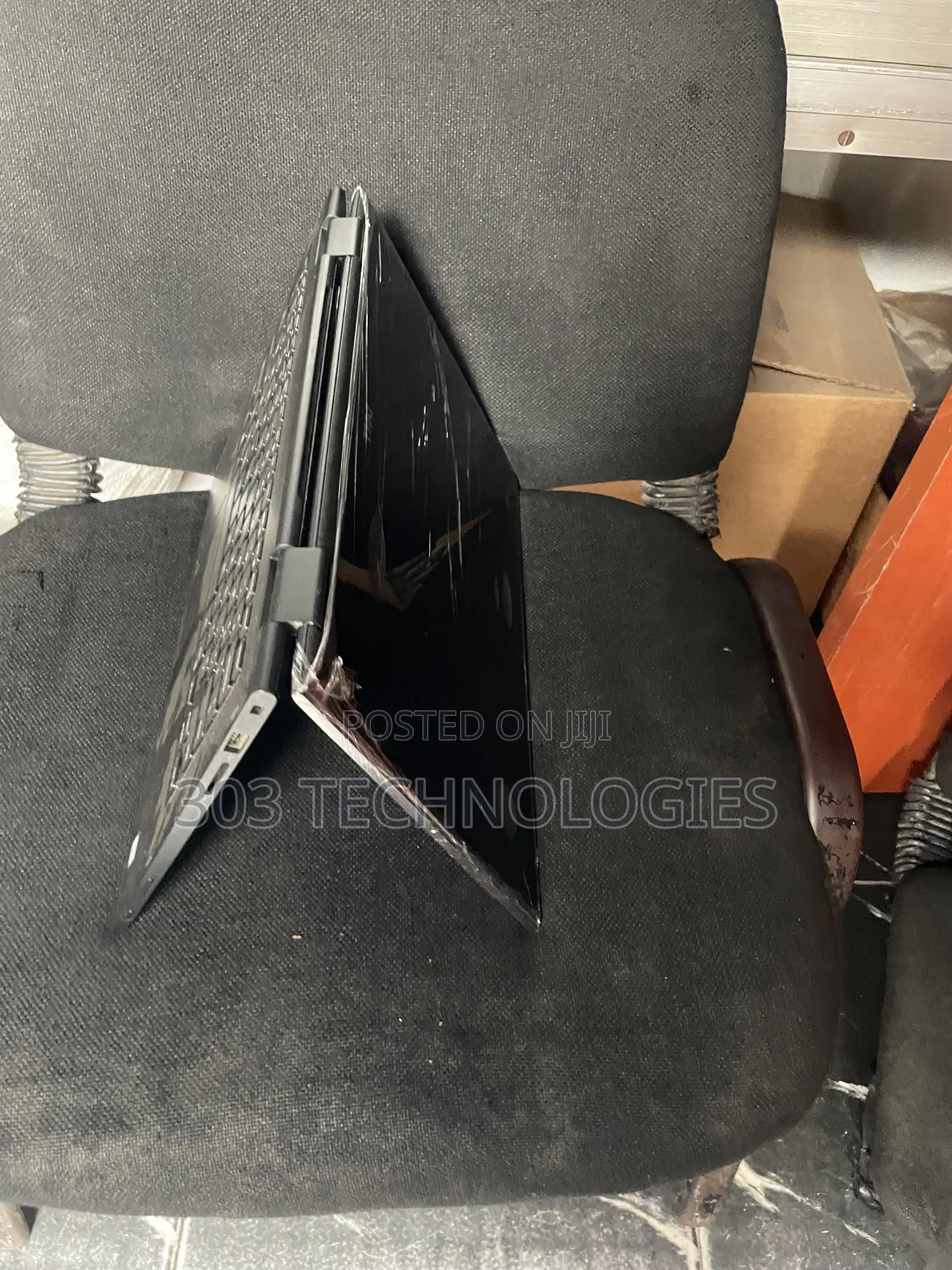 Laptop Dell Latitude 3390 4GB Intel Core i3 HDD 500GB
