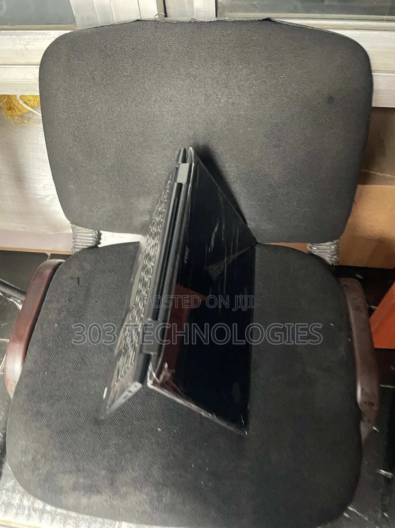 Laptop Dell Latitude 3390 4GB Intel Core i3 HDD 500GB