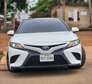 Toyota Camry 2020 White