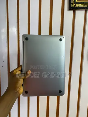 Laptop Apple MacBook Pro 2020 8GB Intel Core i5 SSD 256GB
