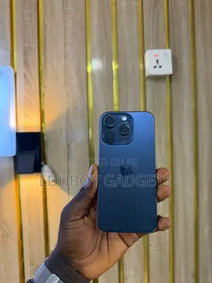 Apple iPhone 15 Pro 256 GB Blue