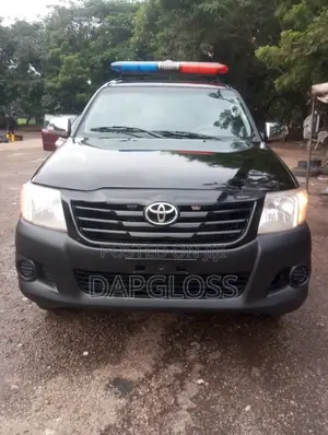 Toyota Hilux 2012 Black