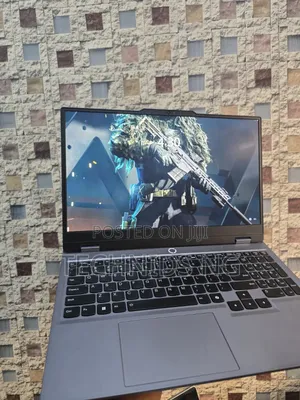 Laptop Lenovo LOQ 15ARP9 12GB AMD Ryzen 5 SSD 512GB