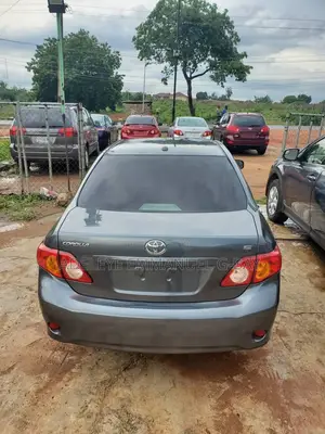 Toyota Corolla 2010 Gray