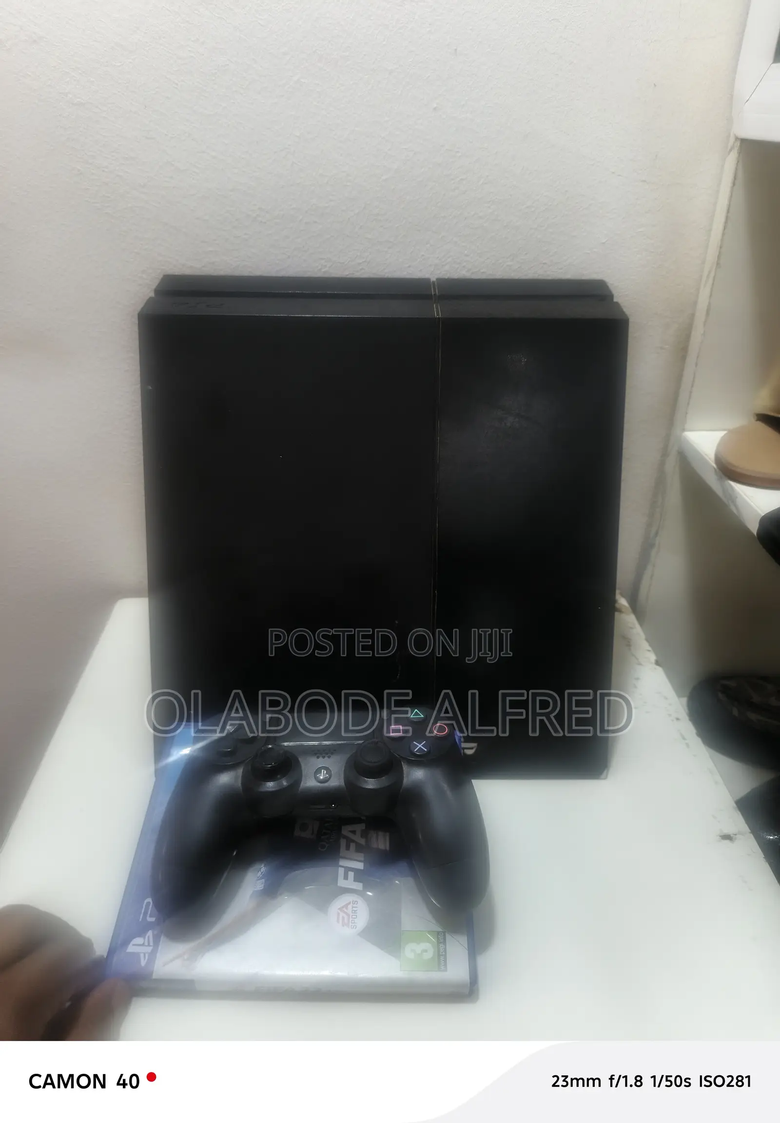 Clean Ps4 Console and 1 Free Game Cd