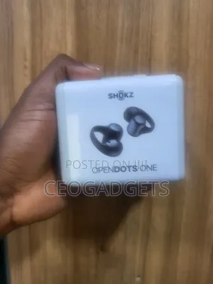 Shokz Opendot One Open Ear Clib on Earbud.