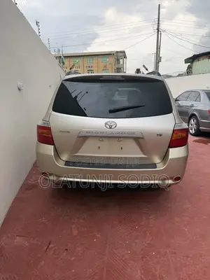 Toyota Highlander Sport 2008 Gold