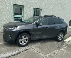 Toyota RAV4 XLE Premium FWD 2020 Gray