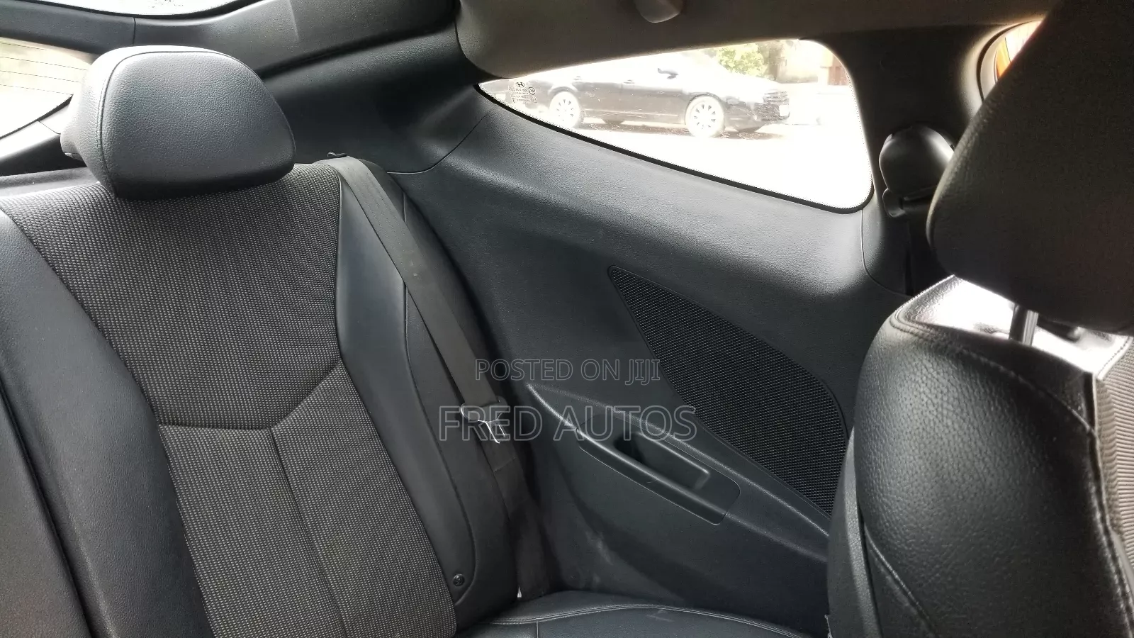 Hyundai Veloster Automatic 2012 Orange