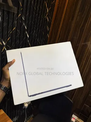 New Laptop Apple MacBook Air 2025 M4 16GB Apple M4 SSD 512GB