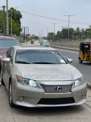 Lexus ES 2015 Gold