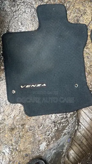 Foot Mart Tokunbo Rug Venza 2009 / 2014 Available Now