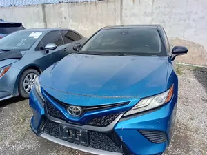 Toyota Camry XSE FWD (2.5L 4cyl 8AM) 2018 Blue