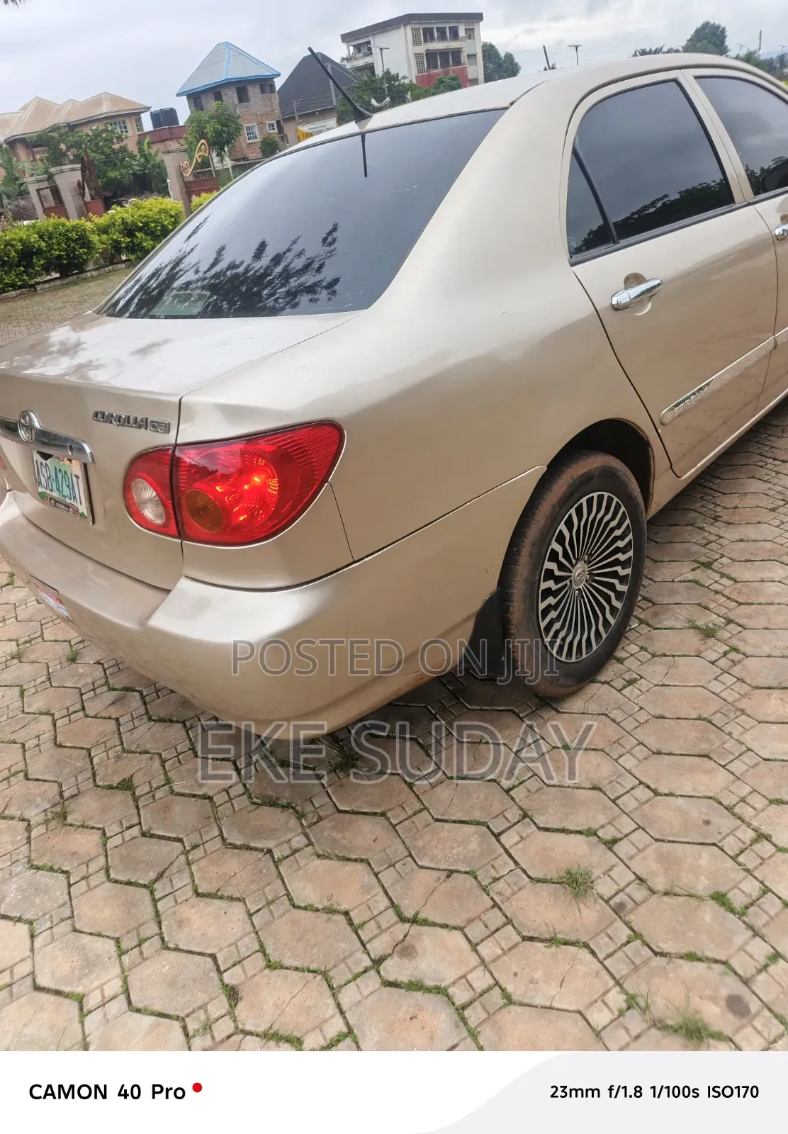 Toyota Corolla LE 2004 Gold