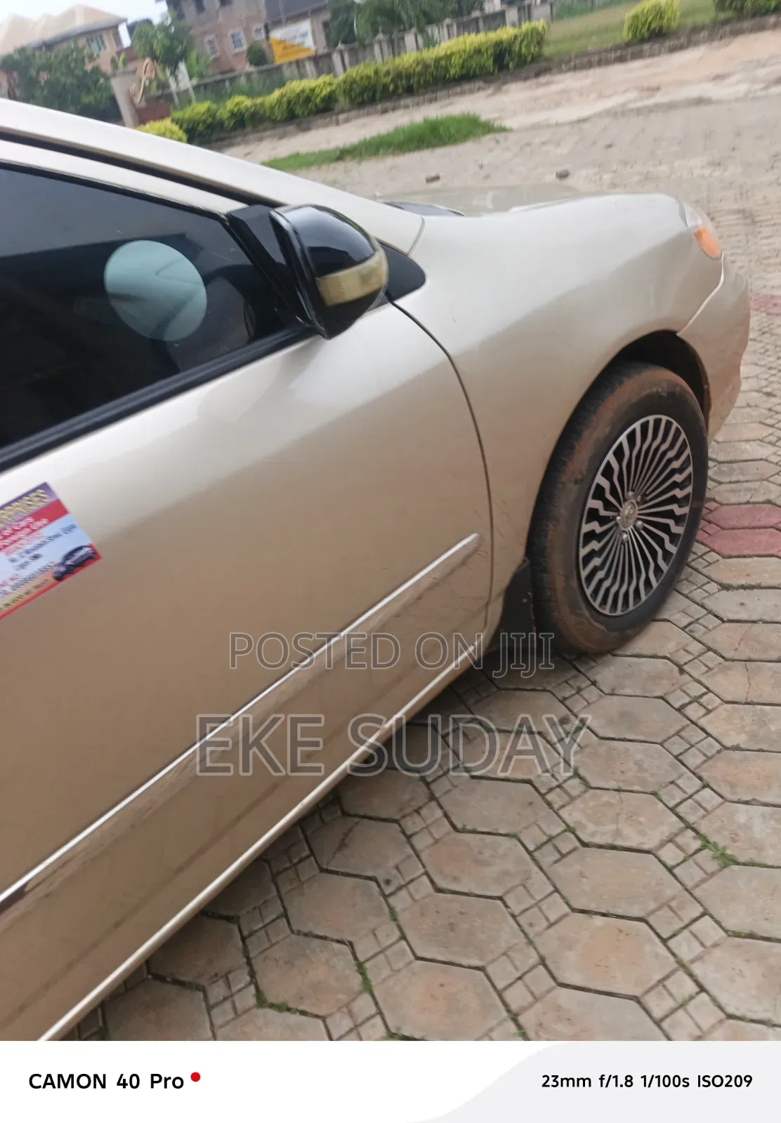 Toyota Corolla LE 2004 Gold