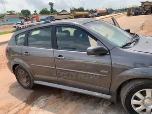 Pontiac Vibe 2006 Gray