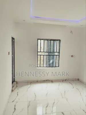 2bdrm Apartment in Brown Shelter, Bwari / Bwari for rent