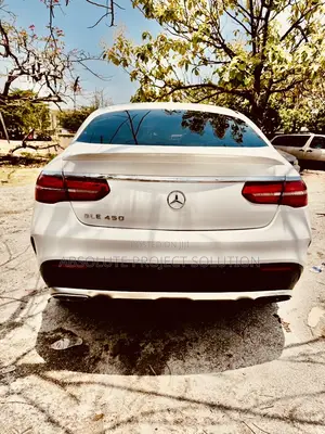 Mercedes-Benz GLE-Class 2015 White